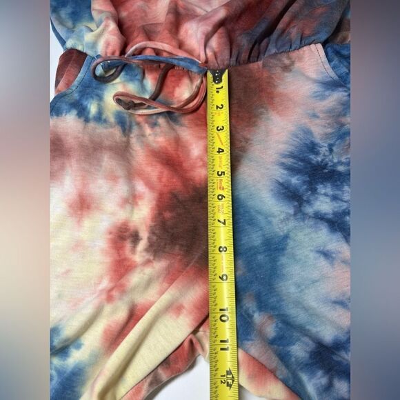 Tie Dye Romper With Pockets Approximately Size S-M - Picture 13 of 14